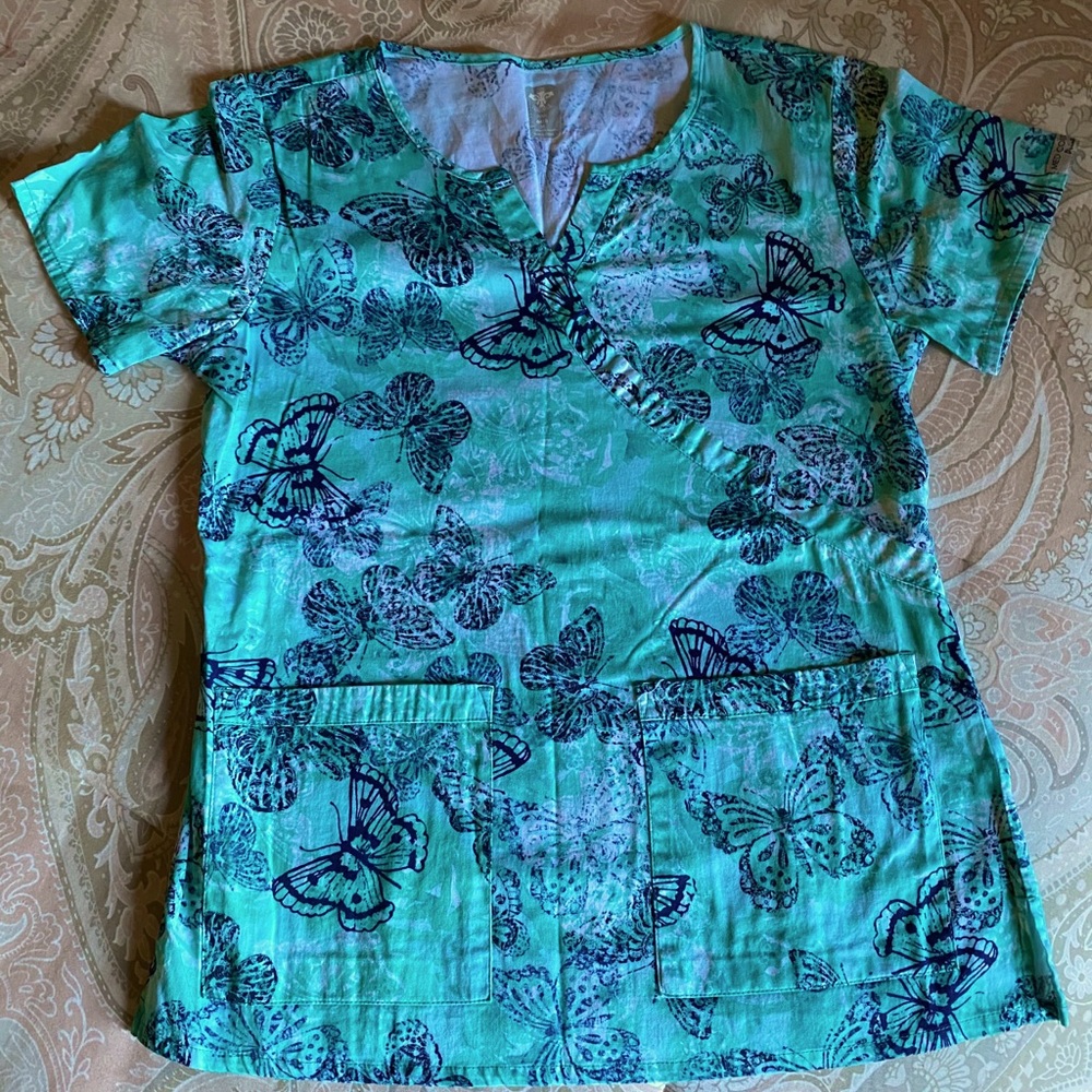 Scrub top